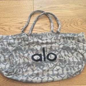 ALO Yoga Camouflage Gray Tote Bag